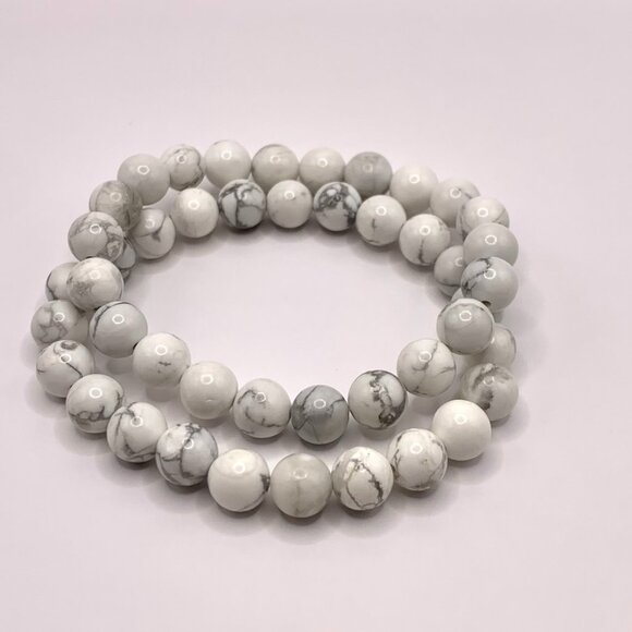 Howlite handmade beaded bracelets - Picture 1 of 4